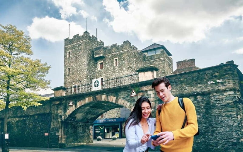 Derry: City Walking Tour & Exploration Game - Who Is This Tour Best Suited For?