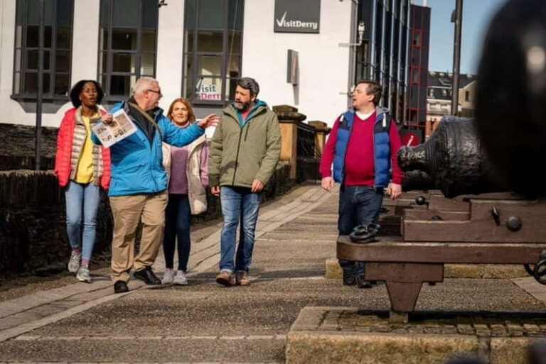 Derry/Londonderry: City Walls History Walking Experiences - What You Can Expect on the Tour