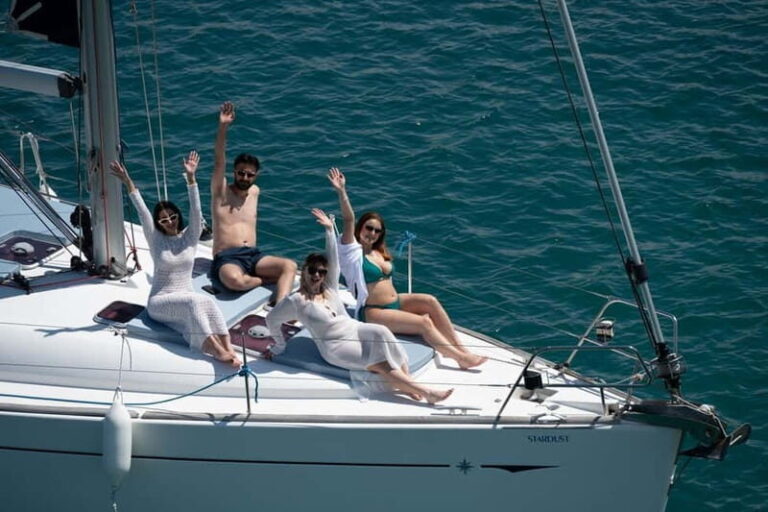 Dia Sailing Cruise With All-inclusive Meal And Drinks - FAQs