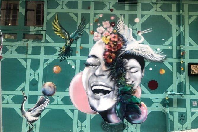 Discover the Best of Hong Kong Street Art - Private tour - Key Points