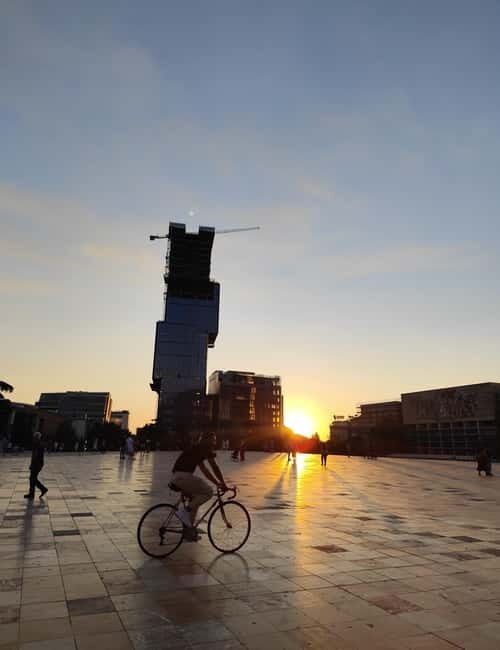 Discover Tirana: Panoramic Tour and Walk around the Artificial Lake - An In-Depth Look at the Tirana Panorama Tour
