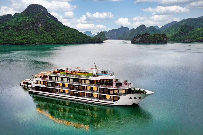 Dora Cruise Luxury 5 Star in Halong & Lan Ha Bay 2 Days 1 Night - Key Points