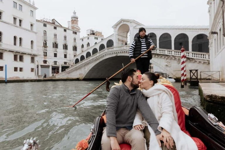 Dream Venice: Exclusive Photo Shoot for Couples in Love - What to Expect from the Tour