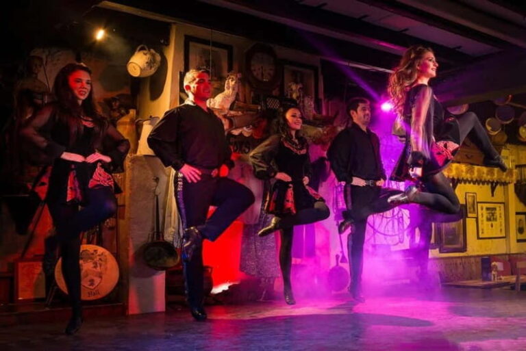 Dublin: Irish Dinner & Dance Show at Johnnie Foxs - What People Say: Insights from Reviews