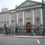 Dublin: Sightseeing Walking Tour in German - Detailed Breakdown of the Itinerary