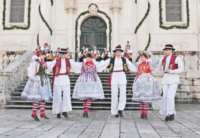 Dubrovnik: Croatian Folklore Show - The Experience in Detail