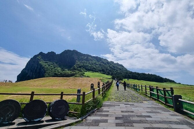 Eastern Jeju Highlights Day Trip - An In-Depth Look at the Tour Experience