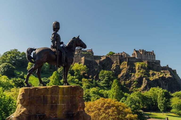 Edinburgh: Hop-On, Hop-Off Bus Tour City & Britannia Combo - The Britannia Tour: Scenic and Royal Insights