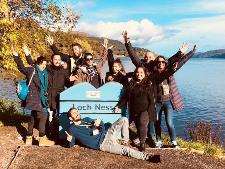 Edinburgh: Loch Ness, Inverness & Highlands Tour in Spanish - Meeting the Hairy Cows at Kilmahog