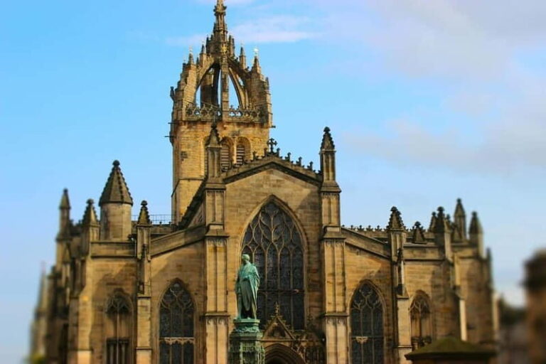 Edinburgh: Monsters of The Royal Mile - A Dark History Tour - What’s Included and What’s Not