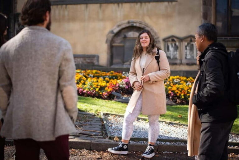 Edinburgh: Old Town Walking Tour with Holyrood Entry - What Makes This Tour Stand Out?