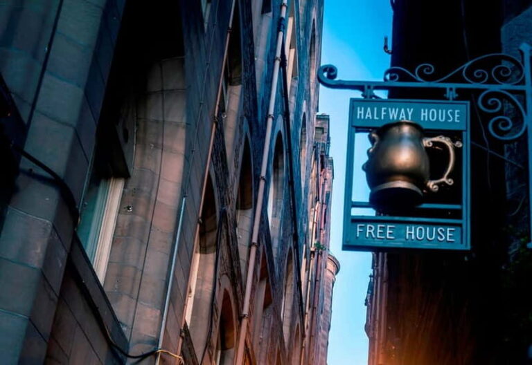 Edinburgh: School of Magic - Craft Your Own Wand Workshop - Who Will Love This Experience?