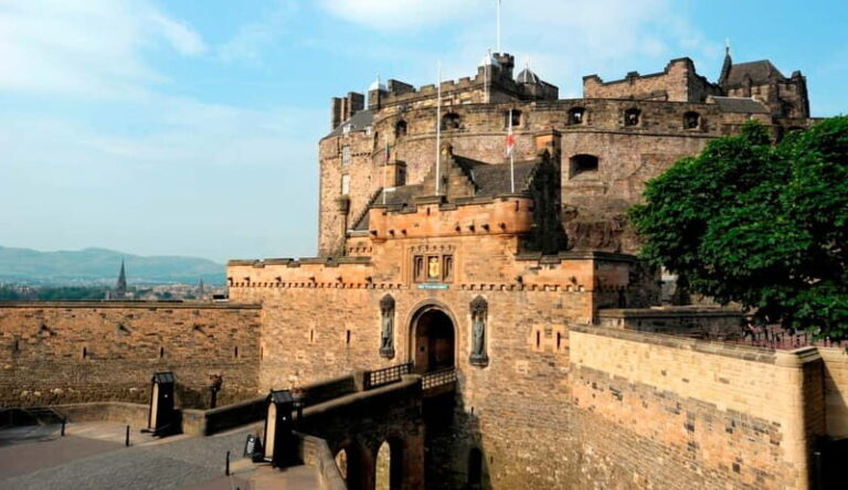 Edinburgh: Witches, Trials, and Truth Small-Group Tour - Who Is This Tour Best For?