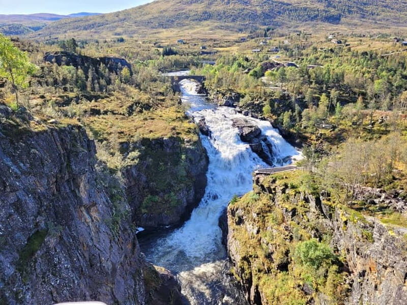 Eidfjord: Vøringsfossen Waterfalls Round-Trip Shuttle - Reaching Vøringsfossen: What to Expect