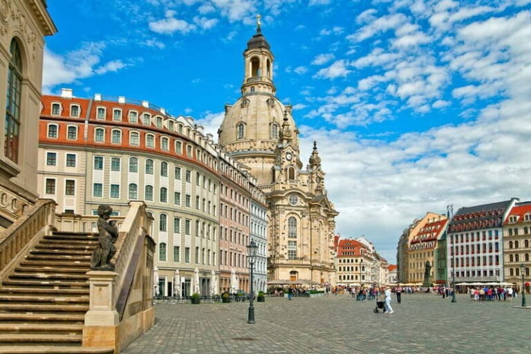 Elbfloren: Historical city tour - Exploring Dresden: A City of Splendor and Stories