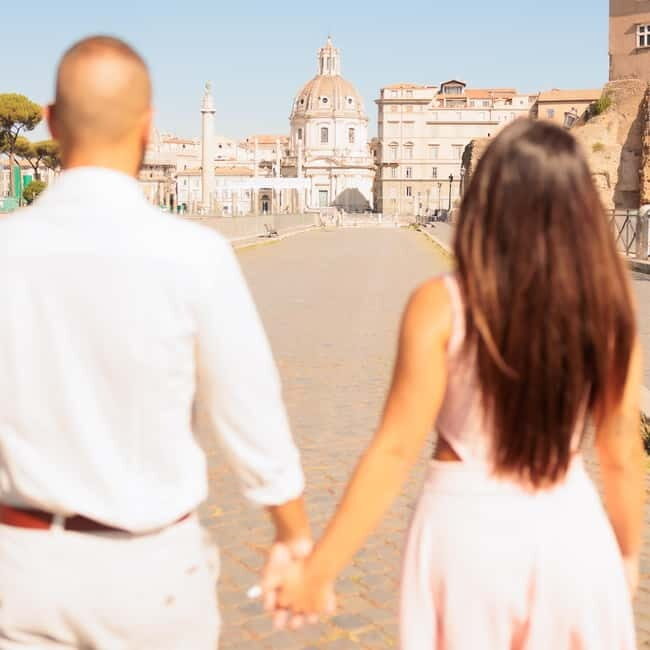 Enjoy your photos alone in Rome - A Closer Look at the Experience