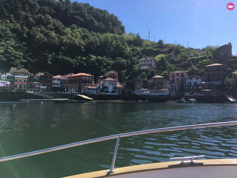 Excursion Bateau Biarritz, Pays basque - An Overview of What to Expect