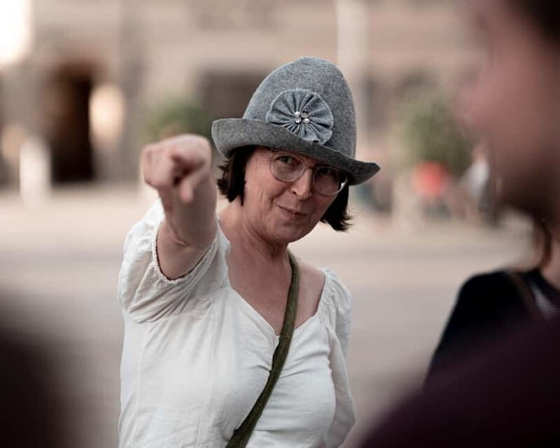 Executioners, Prostitutes & Vagabonds  a gruesome adventure tour - Exploring the Tour Itinerary and Atmosphere