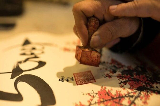 Experience Traditional Vietnamese Calligraphy Class in Ha Noi - An In-Depth Look at the Vietnamese Calligraphy Class in Hanoi