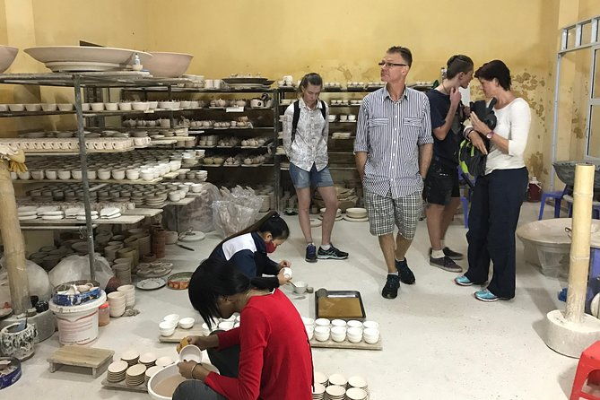 Explore Bat trang village & Ceramics factories with local guide - Key Points