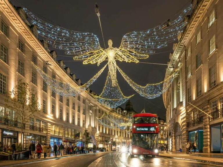 Festive London Christmas Light & Holiday Sights Walking Tour - What Makes This Tour Stand Out?