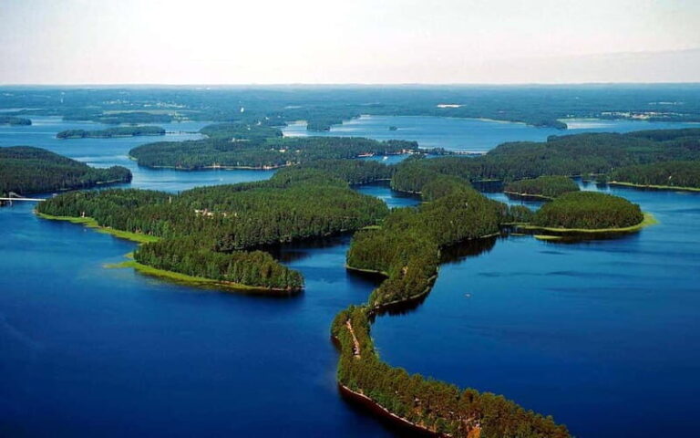 Finland: 7-Day Summer Trip with Helsinki and Lapland - The Charm of Kemi and the Glass Sea Villa