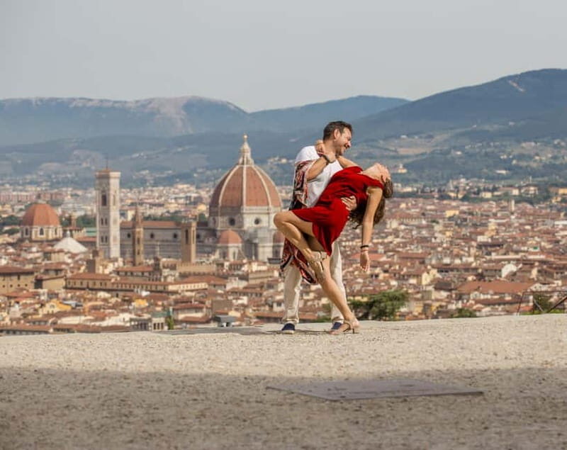 Florence: City Skyline Photoshoot at Piazzale Michelangelo - What Makes This Photoshoot Stand Out?