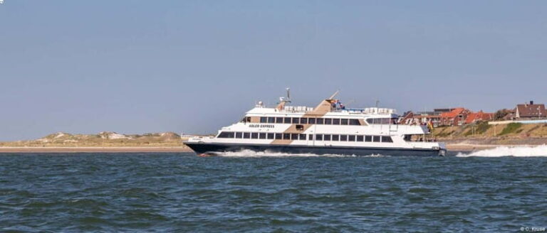 Föhr: Boat trip to Sylt - What You Can Expect During the Crossing