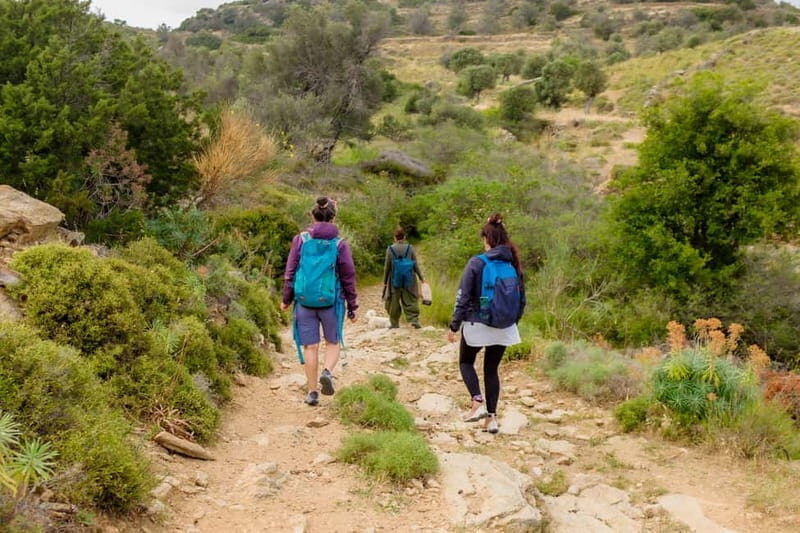 Follow the riverside hiking tour (Private experience) - The Itinerary: What to Expect