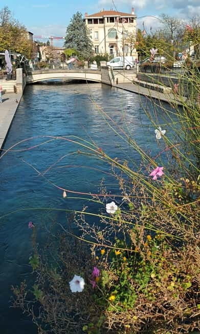 Fontaine De Vaucluse and Isle Sur La Sorgue by electric bike - Value and Practicalities