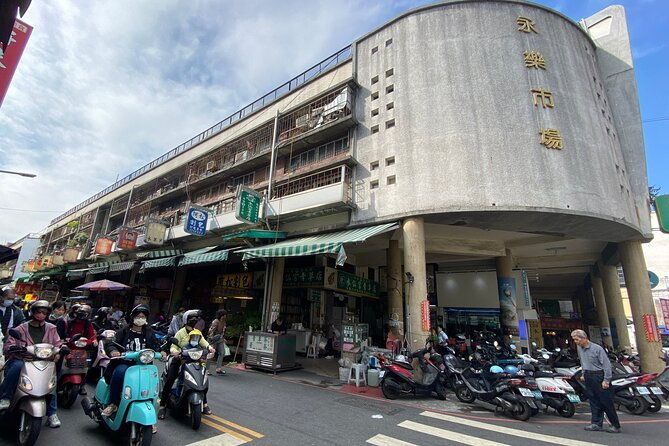 Food and Culture Walking Tour in Tainan - A Walk Through Tainan’s Culinary and Cultural Heart