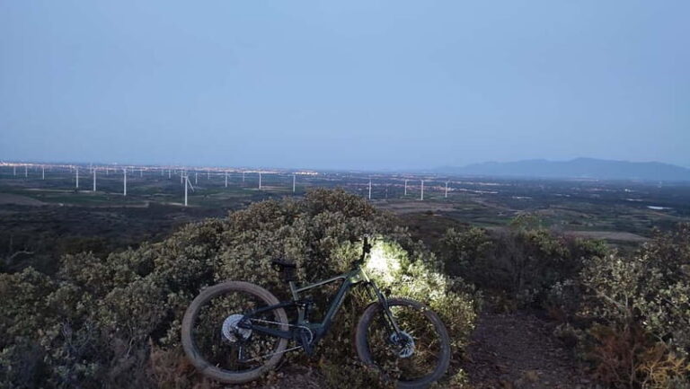 Força-Réal SUNSET tour en VTT à assistance électrique - Exploring the Força-Réal Sunset E-MTB Tour