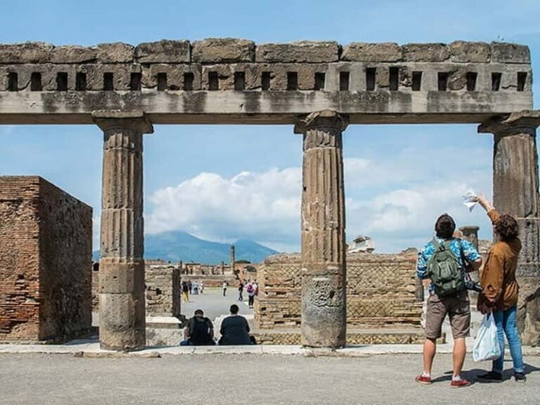From Amalfi Coast: Transfer to Naples with Pompeii Tour - Why Choose This Tour?