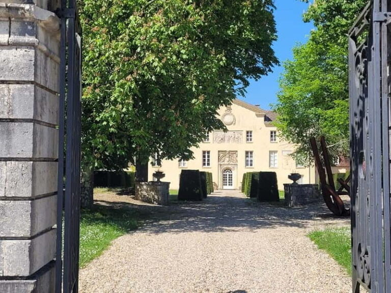 From Bordeaux: Private tour Monbazillac (Castle, Wine & Food in Dordogne) - Why This Tour Is a Great Pick