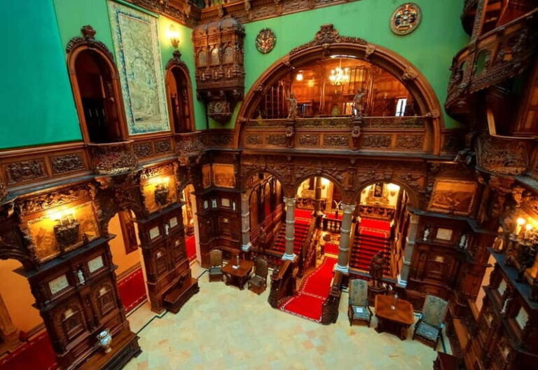 From Bucharest: Bran, Peles Castle & Brasov Private Day Tour - Who Is This Tour Best For?