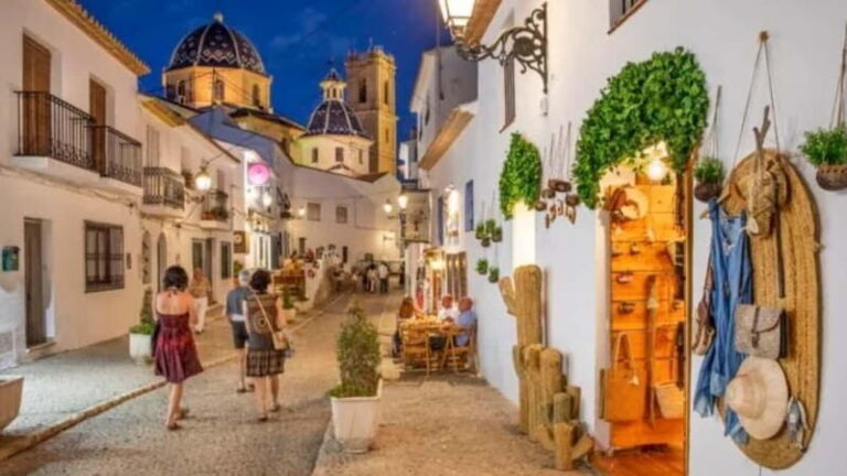 From Calpe, Javea, Denia, or Moraira: Altea Old Town Trip - Why This Tour Works Well