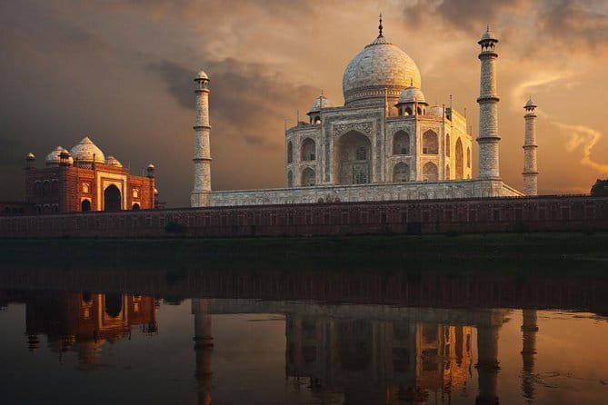 From Delhi: Taj Mahal and Agra Overnight Tour By Car - Introduction