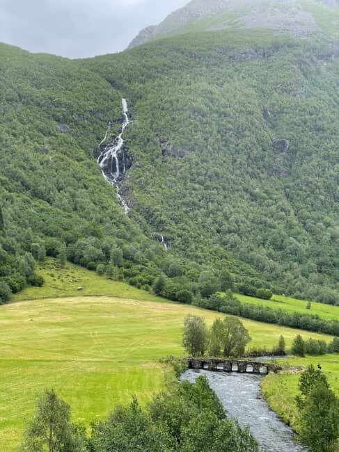 From Hellesylt: Electric Car Experience to Norangsdalen - The Route & Highlights