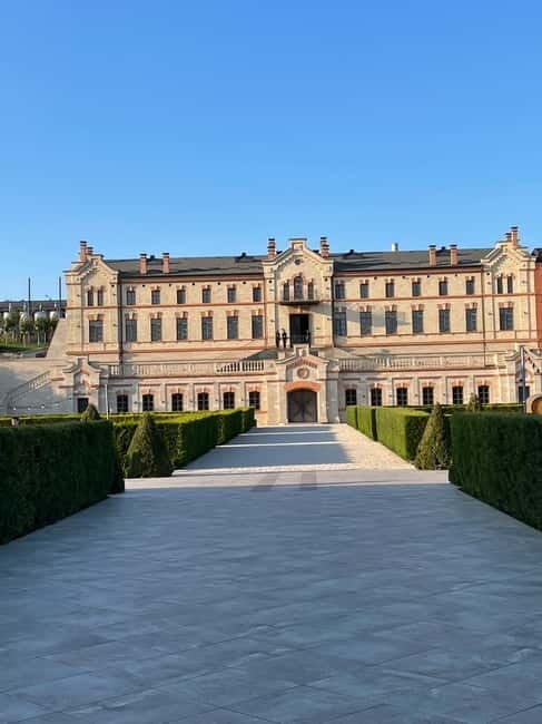 From Iai: Mimi Castle Wine Tasting Day Trip - What’s Included & What’s Not
