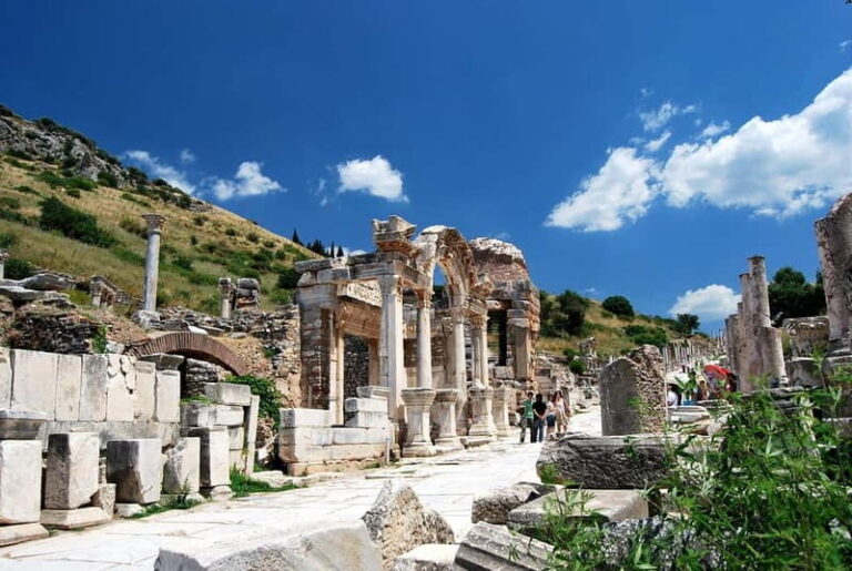 From Izmir: Ephesus Ancient City Day Tour w/Lunch - The Excitement Begins: From Izmir to Ephesus