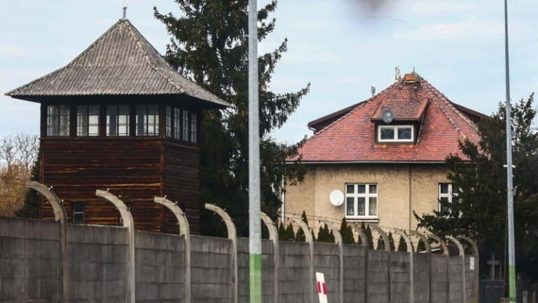 From Kracow: Auschwitz Complex Alternative Tour - An In-Depth Review of the Auschwitz Complex Alternative Tour
