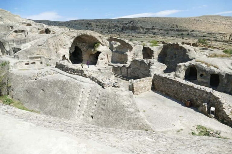 From Kutaisi: Gori and Uplistsikhe Cave town Guided Tour - Exploring Uplistsikhe Cave Town