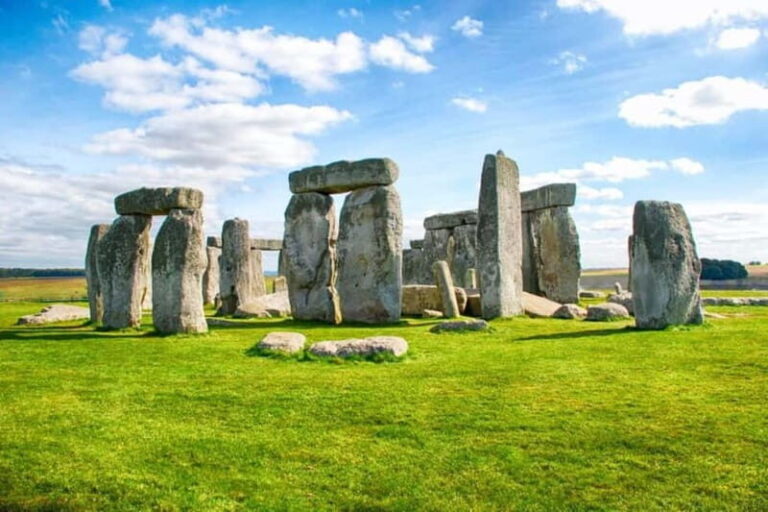 From London: Stonehenge & Windsor Castle Tour with Tickets - The First Major Stop: Stonehenge