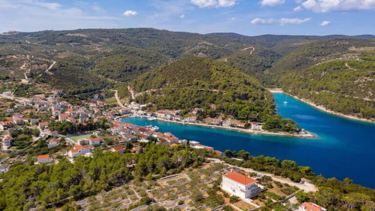 From Makarska: Blue Lagoon with charming villages of Brac - What Sets This Tour Apart