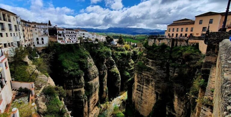 From Malaga: Ronda and Setenil Tour with Tourist Train - Why This Tour Delivers Great Value