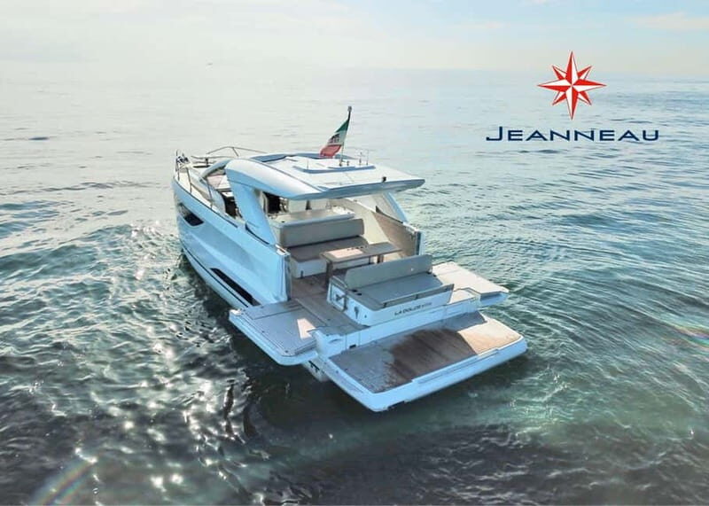 From Naples: Ischia+Procida Private Boat Exclusive Tour