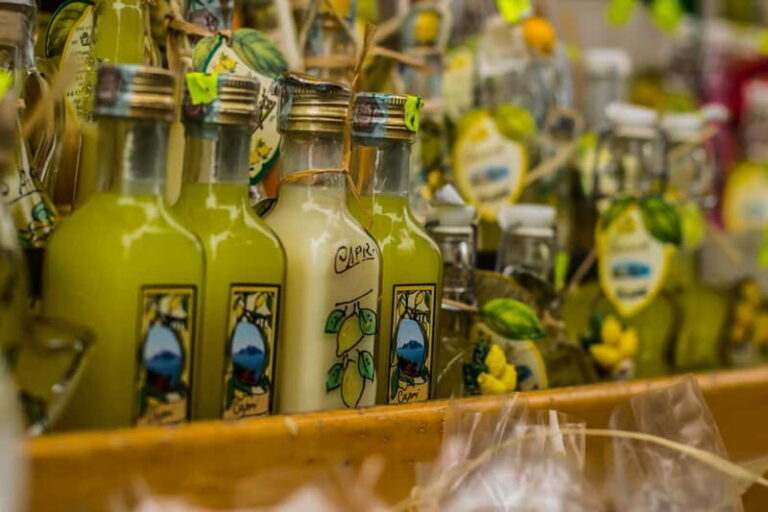 From Naples: Sorrento & Pompeii Tour with Limoncello Tasting - Exploring the Amalfi Coast and Sorrento