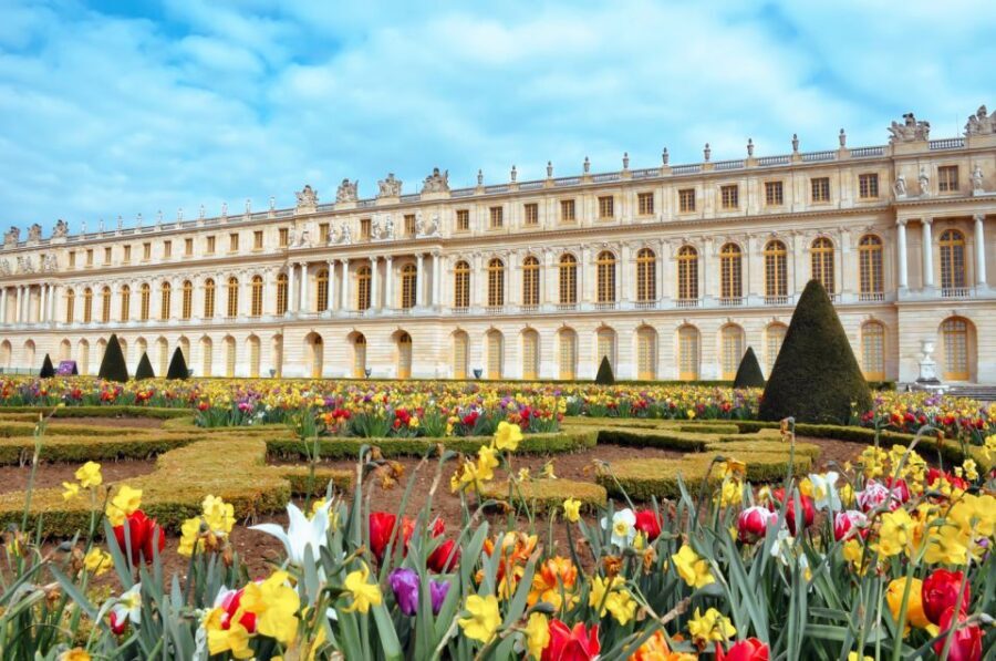 From Paris: Day Trip to Giverny & Versailles with Lunch