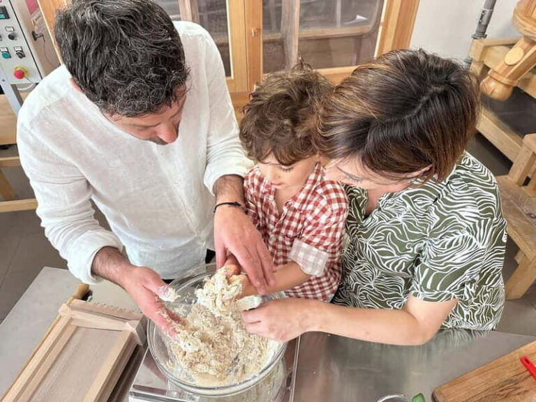 From Past to Pasta: pasta as it once was - The Hands-On Pasta-Making Lesson