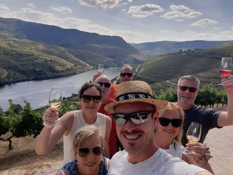 From Porto: small-group guided tour of the Douro Valley and Gerês - Day 2: The Douro Valley – Vineyards, Port Tasting, and River Cruise
